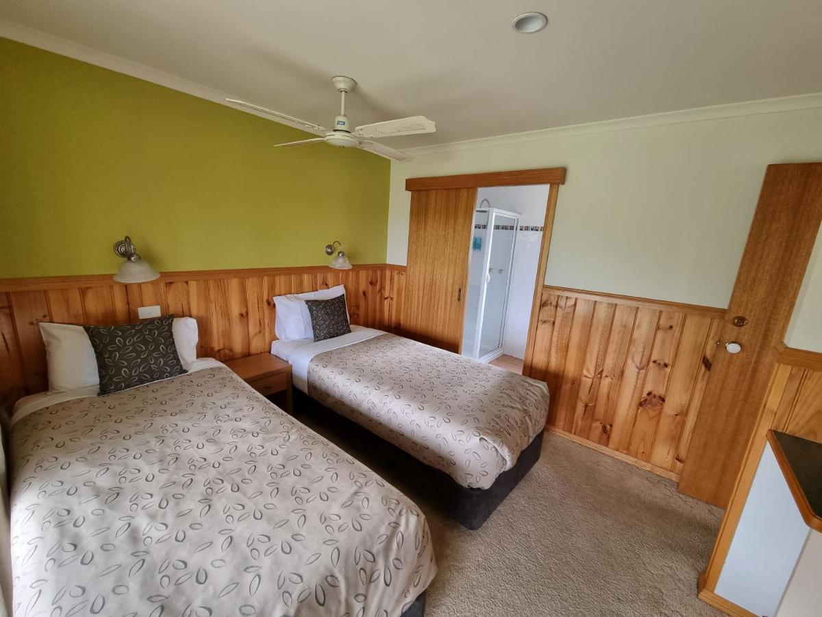 Golden Heritage Accommodation Бийчуърт Екстериор снимка