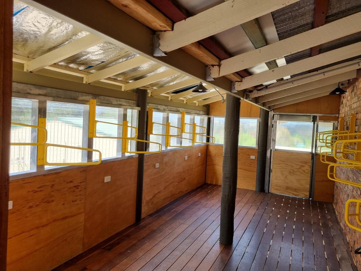 Golden Heritage Accommodation Бийчуърт Екстериор снимка